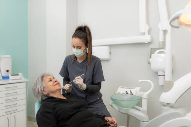 Best Broken or Cracked Tooth Emergency Dentist in Hickory Hls, IL