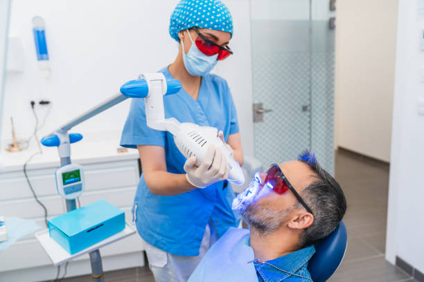 Best Holiday Emergency Dentist in Hickory Hls, IL